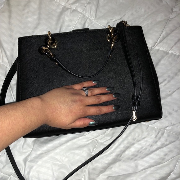 Michael kors Leather black purse - Picture 2 of 6